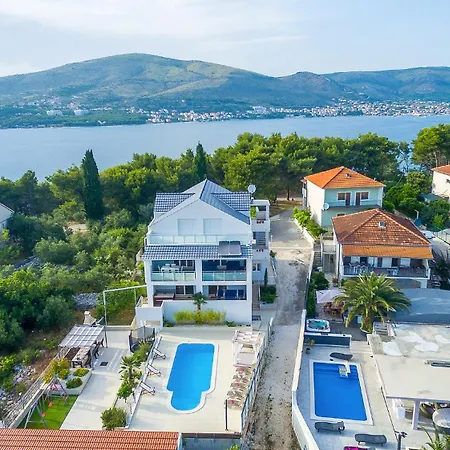 Anadi Donji Okrug (Ciovo)