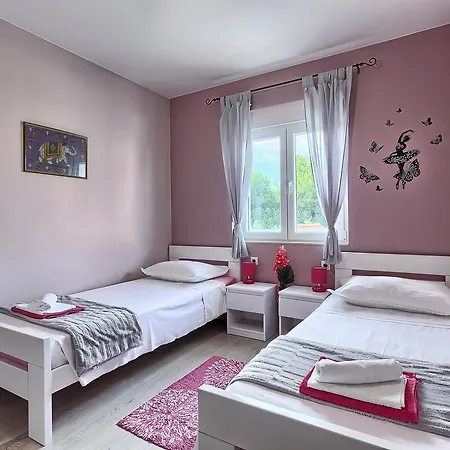 Anadi Donji Okrug (Ciovo)