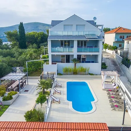 Anadi Villa Donji Okrug (Ciovo)